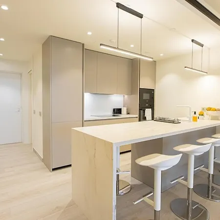 Apartamento Lxr Crown 2br Design